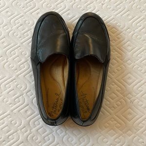 Natural soul memory foam size 10 women’s black loafer shoes